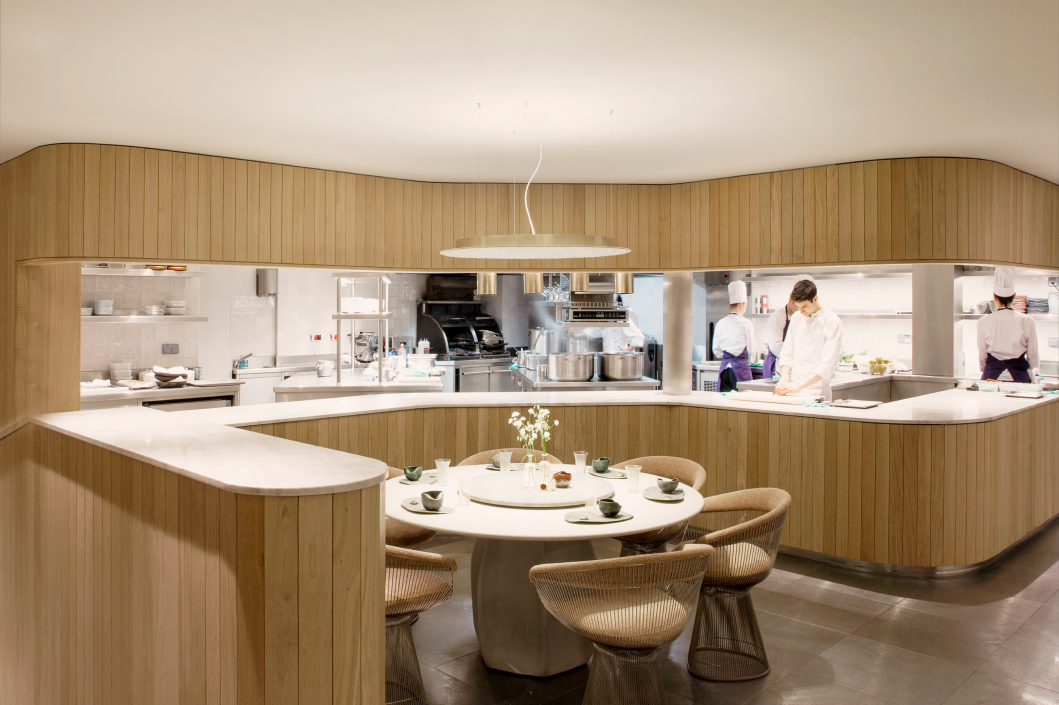 8 – Chef_s table and kitchen_jean marc palisse-f3