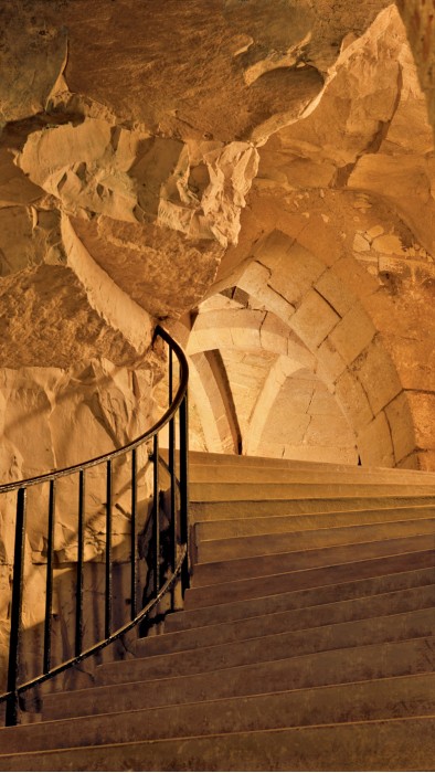 Crayères GalloRomaines Champagne Taittinger descente grand escalier-HD 4Mo